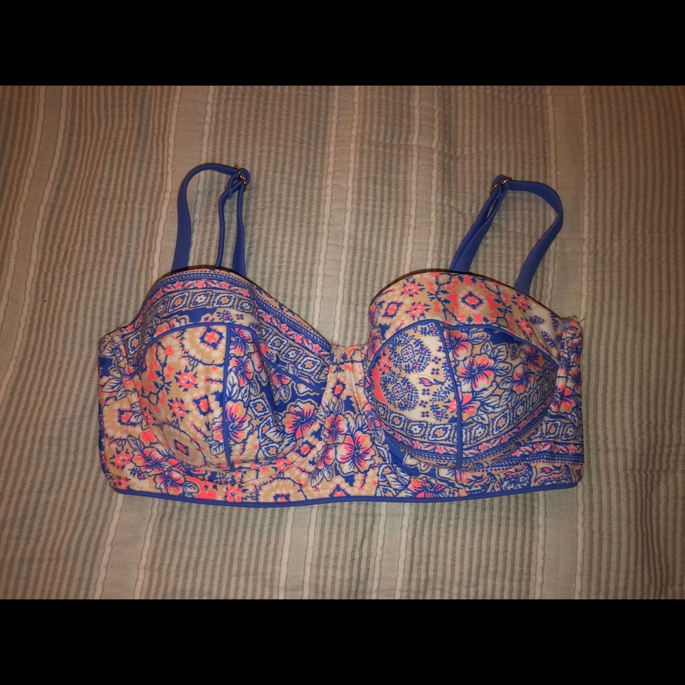 Bikini top